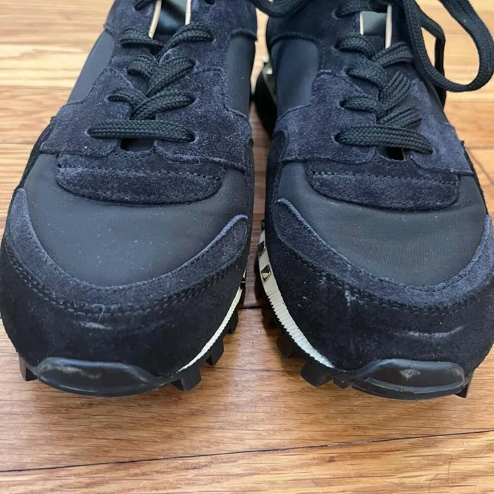 Valentino Garavani Black Rockstud Runner Running Shoes Sneakers Size 37